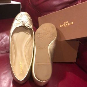 Coach Flat shoes